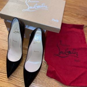 Black Christian louboutin so Kate’s size 38.5